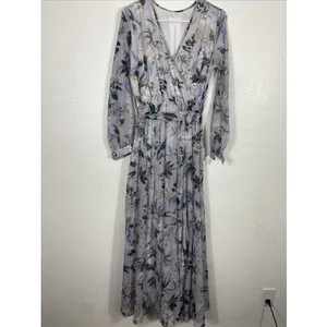 Ivy City Co Sweet Caroline Floral Maxi Dress Size M Lavender Wrap Smocked Sleeve thumbnail 2