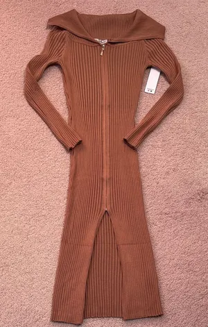 Madden Girl Brown Long Sleeve Ribbed Dress thumbnail 1