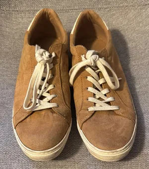 Tan Casual Sneakers Size 9 thumbnail 1