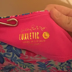 Lilly Pulitzer Luxletic Turquoise & PinkLeaf Print Skort thumbnail 2