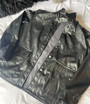 SheIn Black Faux Leather Jacket thumbnail 1