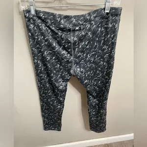 Nike Women’s Dri-Fit Athletic‎ Leggings Black Gray Workout Exercise Size Medium thumbnail 2