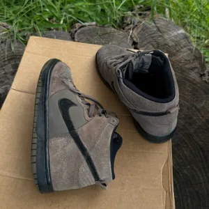 Nike Dunk High Skateboarding Shoes Brown /Black Swoosh Suede boys size 6.5 thumbnail 6