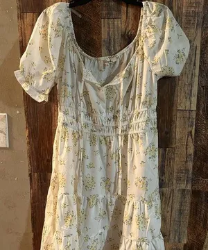 NEW Blush Floral Puff Sleeve Dress size Xl thumbnail 1