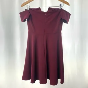 Lulus Play the Party Off-the-Shoulder Skater Dress in Burgundy Size Small‎ thumbnail 10