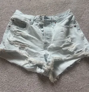 Levi’s Jean Shorts 501 thumbnail 1