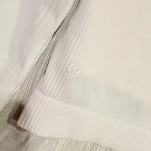 Lululemon Ebb To Street Long Sleeve Top White Ribbed Built In Bra Pilates Size 8 thumbnail 7