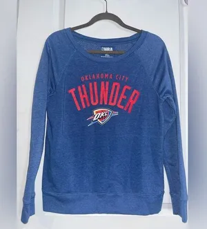 NBA Sz Small Womens Fleece Lined OKC OklahomaCity Thunder Blue Cotton Sweatshirt thumbnail 1