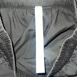 Lululemon Womens Drawstring High Rise Move Lightly Shorts Forest Green Size 2 NW thumbnail 5