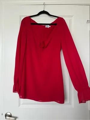 Princess Polly Kenzie Mini Dress Red Long Sleeve Keyhole Size 10 thumbnail 2