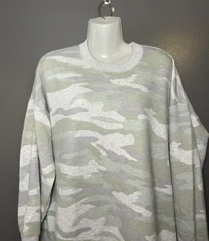 Aerie Sweatshirt Womens XS Green Camo Print Crewneck Fleece Oversized Pullover thumbnail 1