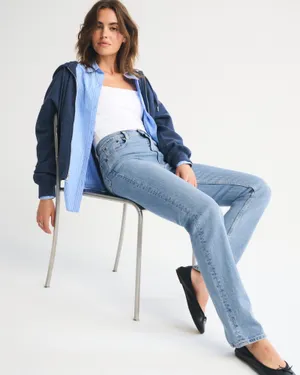 Abercrombie & Fitch Ultra High Rise 90s Straight Jean thumbnail 1