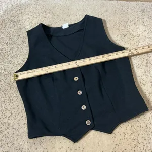 VTG Black Button Front Vest V-Neck Pointed Hem Dark‎ Academia Waistcoat 12 21717 thumbnail 3