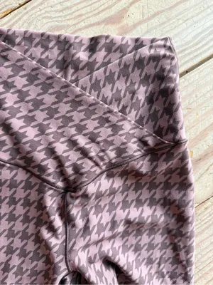OFFLINE by Aerie Crossover Flare Leggings XS Long thumbnail 3