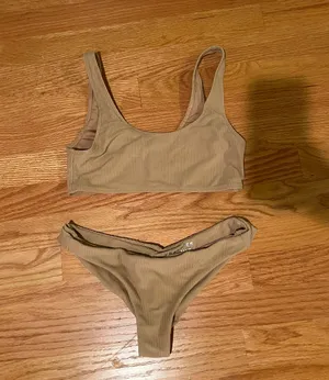 Frankie’s Bikinis thumbnail 1