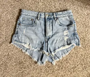 H&M Jean Short thumbnail 1