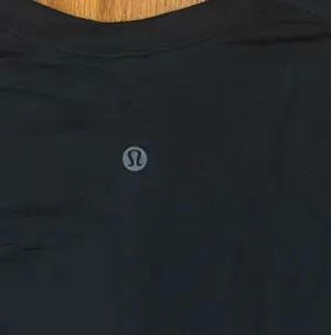 Lululemon size 6 swiftly tech thumbnail 3