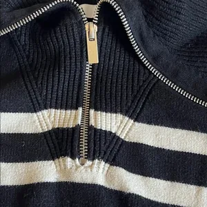 ZARA Striped Half Zip Cropped Sweater Black Cream Size L Knit thumbnail 6