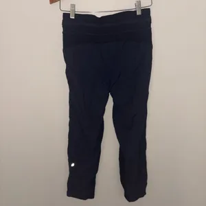 Lululemon dance studio Cropped jogger thumbnail 2
