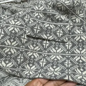 EUC Chelsea & Violet New Womens Grey‎ Print Sweater Jacket Medium Geometric-M thumbnail 5