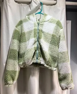 Green crop Sherpa jacket coat Size L thumbnail 1
