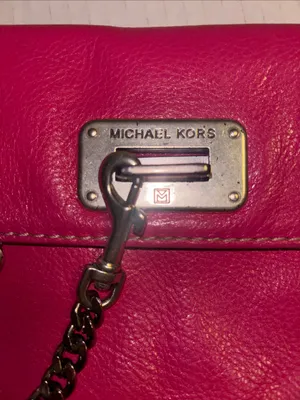 Michael Kors Fuchsia Pink Leather Shoulder Bag Silver Chain Handle And Lock thumbnail 4