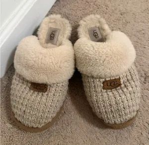UGG Slippers thumbnail 1