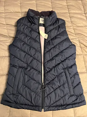 Gap Vest thumbnail 1
