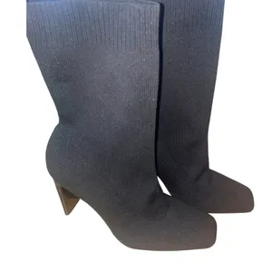 NWOT Zara Woman Black Knit Pull On Sock Boot Block Heel Pointed Toe Size 39 / US thumbnail 1