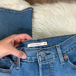 LEVI’S Wedgie Straight Jeans thumbnail 4