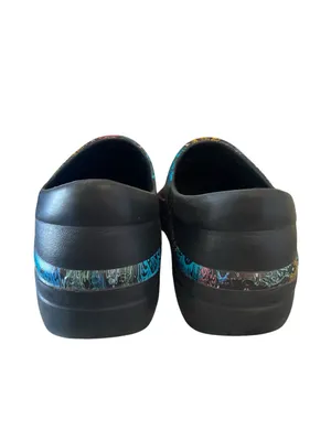 Crocs Neria Pro II Graphic Clogs non slip Mandala Paisley cottagecore kitchen thumbnail 8