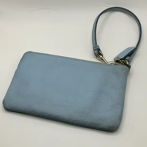 A Rare Vintage HTF Baby Soft Blue Leather Coach Wristlet Wallet thumbnail 3