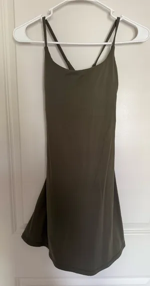 Green athletic dress Size XS thumbnail 1