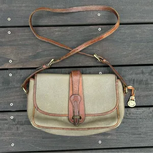 Tan Vintage Pebble Leather Dooney & Bourke Crossbody Purse All Weather Leather thumbnail 1