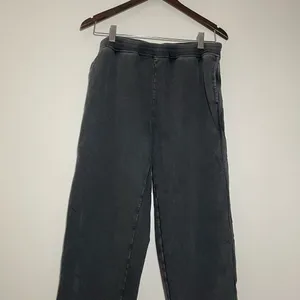 NWT Aerie Charcoal Jogger Sweatpants thumbnail 3