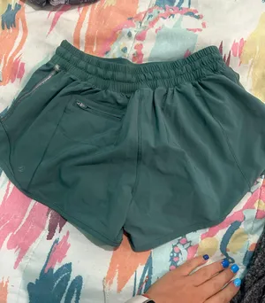 Athletic Shorts Green Size 6 thumbnail 2