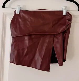 Amazon Maroon Leather Top thumbnail 1
