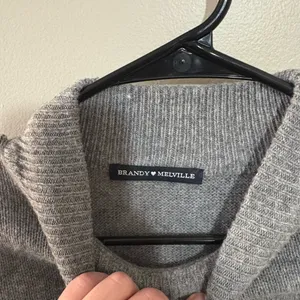 Brandy Melville Grey Sweater  thumbnail 3