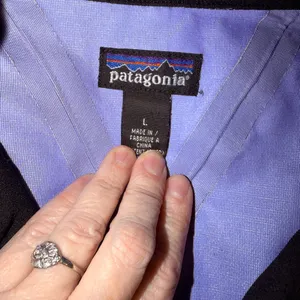 Nice Patagonia Women's Black Collared Rain Jacket thumbnail 6