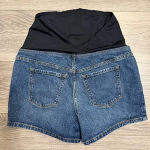 Isabel Maternity by Ingrid‎ & Isabel Blue Denim Over Belly Midi Shorts Size 4 thumbnail 2