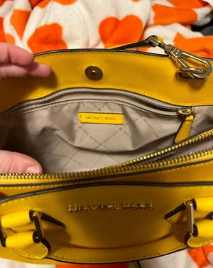 Michael Kors Purse thumbnail 4