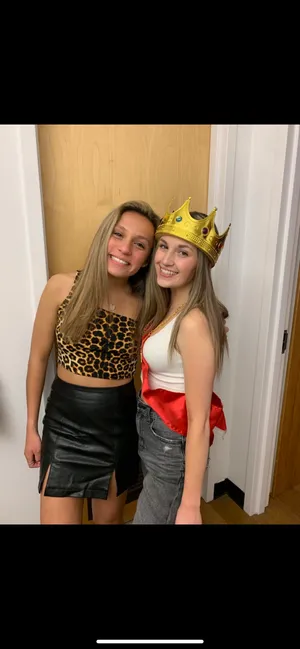Halloween Red thumbnail 3