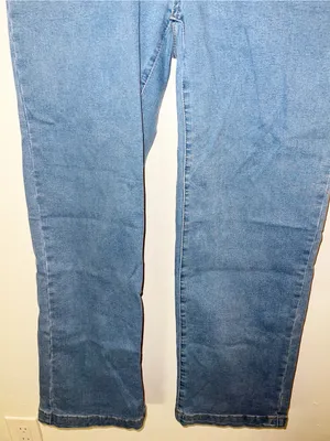 Sidereal Classic Women's Light Blue Double Button Jeans with Casual Straight Leg thumbnail 3