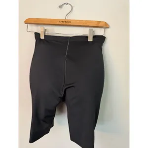 Skims Body Butt and Hip Enhancing Mid Thigh Short Black Sz M NEW thumbnail 7