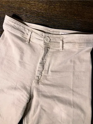 Zara Cream High-Waisted Wide Leg Cropped Jeans Frayed Hem Size 10 thumbnail 3