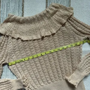 Crazy In Love Beige Linen Blend Off-The Shoulder Ruffle Sweater M thumbnail 8