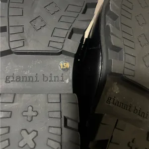Gianni Bini Black Leather Slip-On Loafers #22 thumbnail 9