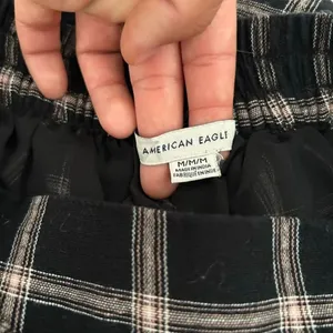 American Eagle Plaid Pull-On Shorts Black Pink Checkered Size M thumbnail 4