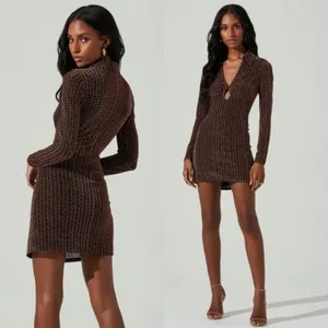 ASTR Nia Metallic Houndstooth Mini Dress XS Copper Black Vneck Jersey Stretch thumbnail 4