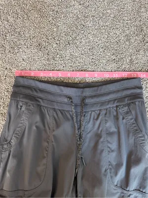 The North Face Aphrodite 2.0 Capri Pants Women Small Gray Hiking Stretch thumbnail 3